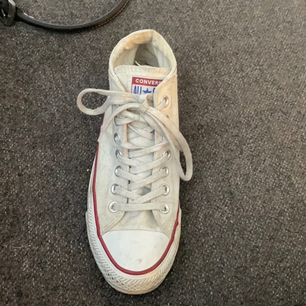 COPY - Size 7 white converse